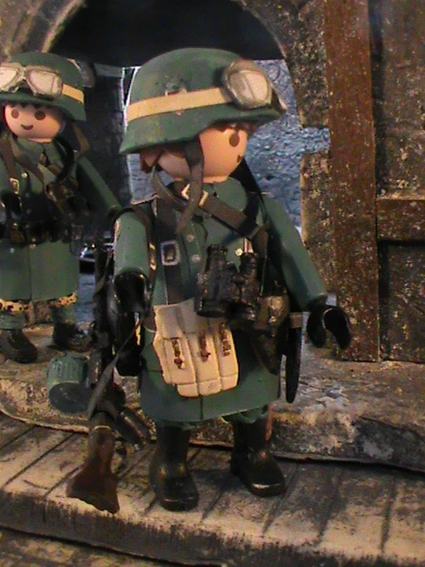 Figurine PLAYMOBIL Personnalisée – Officier Wehrmacht Ardennes 1944 – Custom