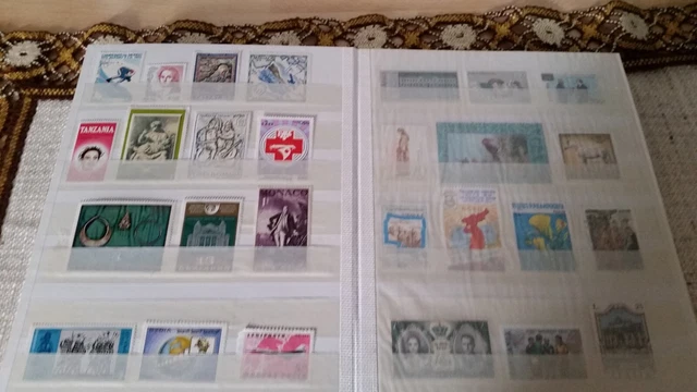 Briefmarken-Album, weltweit, postfrisch, ca. 260 Stück, Jugoslawien, Guinea, usw