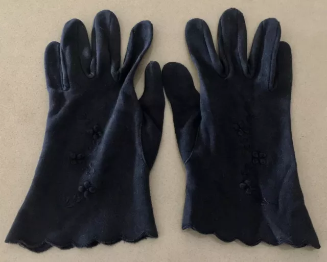 Vintage Black Hand GLOVES Floral Embroidered Short  Sz7 M 18cm  German Made