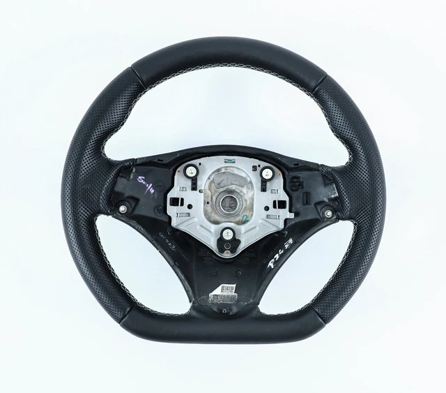 COUVRE VOLANT CUIR OU ALCANTARA BMW E90 E91