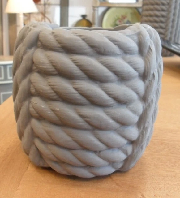 Fioriera In Ceramica Colore Grigio A Forma Di Corda