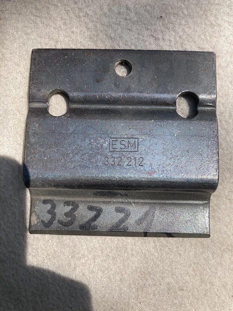 Original ESM Messerhalter  332 212