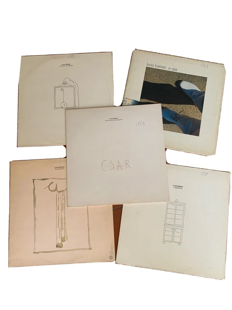5 LP in vinile di Lucio Battisti, in buone condizioni.