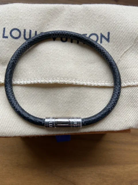 LOUIS VUITTON Sign It Bracelet M6616E