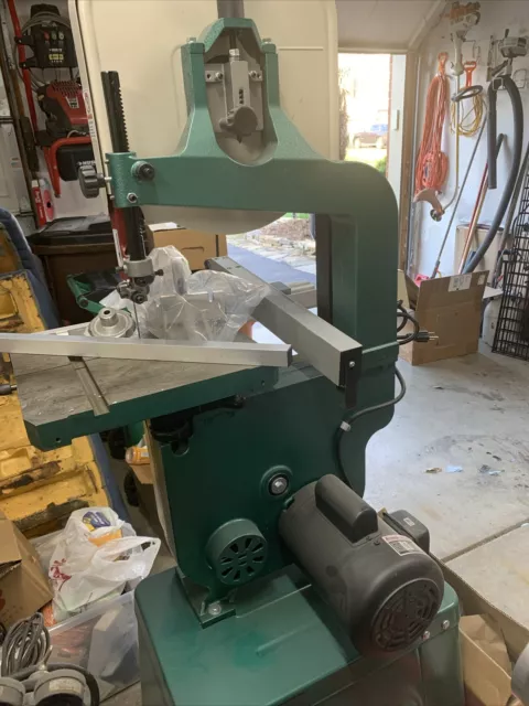 Grizzly G0555LX 14" 1 HP Deluxe Bandsaw 3