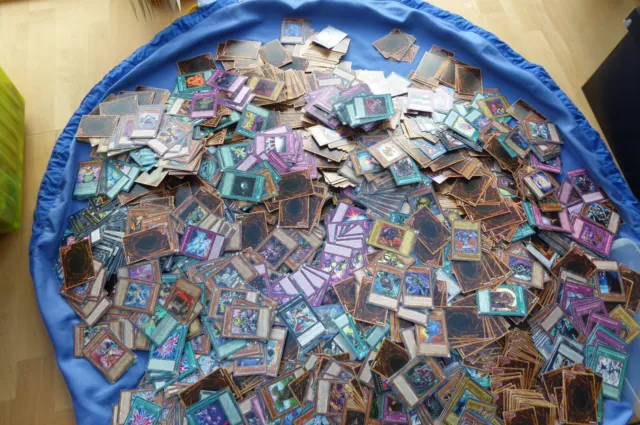 500 Yu-Gi-Oh Karten In Tin Box Sammlung Yugioh lesen!!