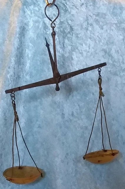Antike Apothekerwaage Balkenwaage Gold und Samenwaage mit Gewichten