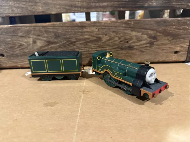 TOMY 2004 Thomas & Friends Trackmaster Motorized Railway Train Engine EMILY