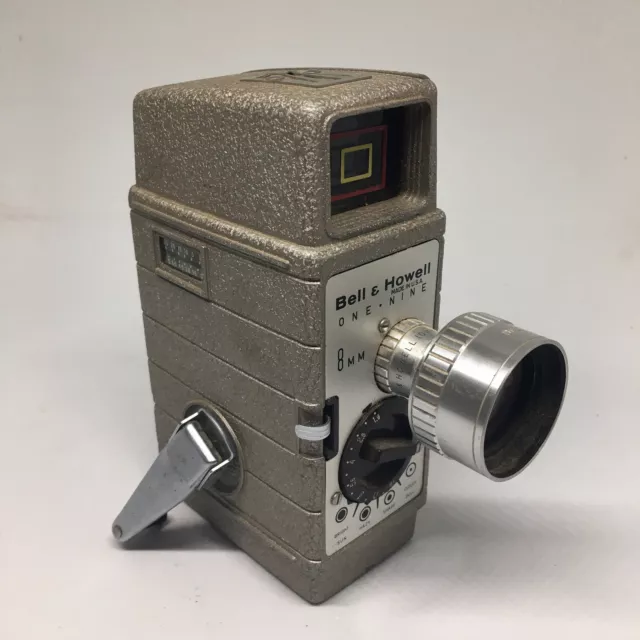 Cámara de película vintage Bell & Howell Two Twenty 8 mm película de la vieja escuela