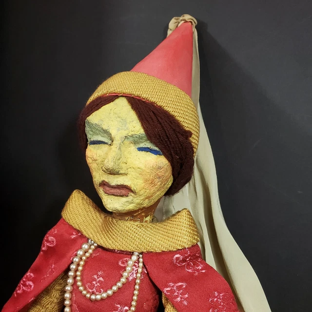 Mid-century Hand Carved Wooden Doll French Queen "Berthe aux Grands Pieds" 2