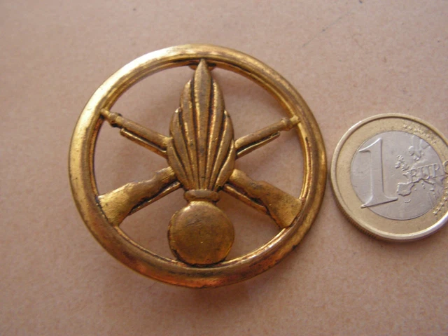 Insigne De Béret Chasseur + Macaron Tradition Jaune – Neuf, Armée Française