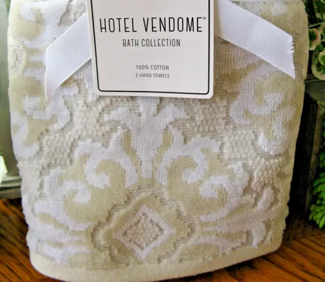 New Hotel Vendome White & Cream Fleur-de-Lis Textured Bath Hand Towel Set of 2