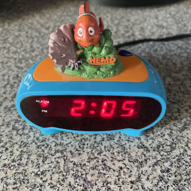 Rare Pixar Disney Finding Nemo Digital LED Alarm Clock MZ Berger
