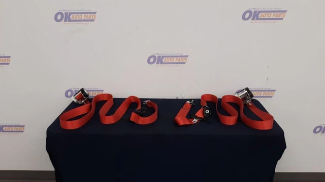 2021 Chevy Camaro Lt1 Oem Rear Seat Belt Set Pair Red