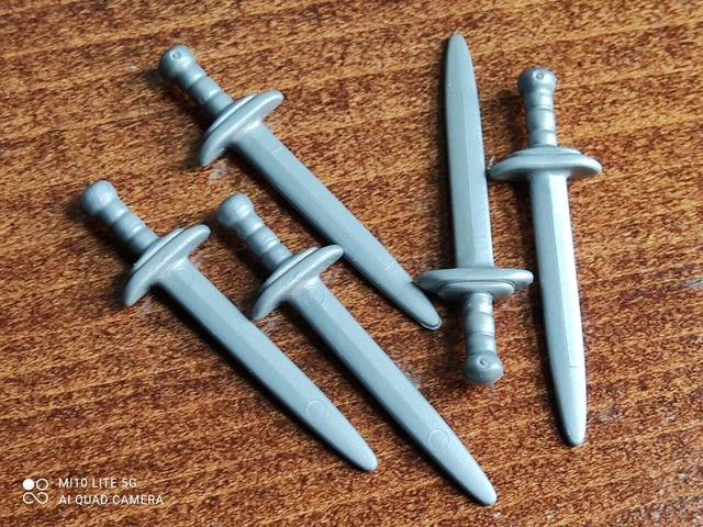 2 épées Gemmes PLAYMOBIL Pour Chevaliers Et Rois Médiévaux - Pièces Détachées Occasion, Thème Médiéval