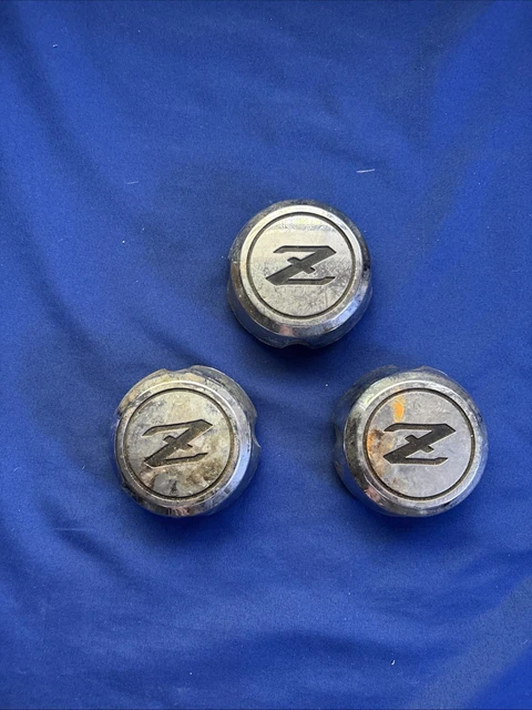 NISSAN DATSUN 280ZX 40343 P0000 OEM Center Wheel Hub Cap Rim