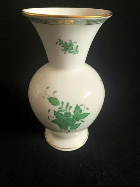 Herend Porcelain Handpainted Green Chinese Bouquet Vase 7023/Av