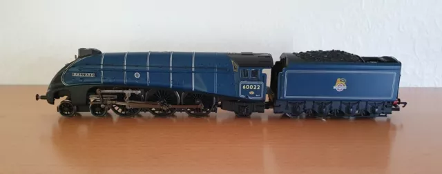 HORNBY OO Gauge 'Mallard' 60022 Ex-LNER A4 Class BR Blue Split From Set R1040