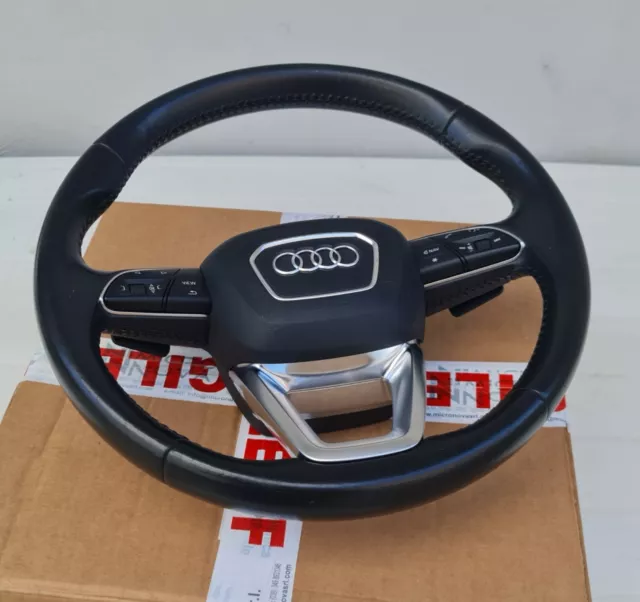 Volante In Pelle Sportivo Per Audi A4 - A5 - Q5 - Q7 e altre vetture