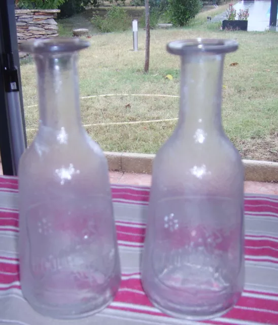 Lot De 2 Anciennes Carafes A Eau Publicitaire Maison Colmars Antibes