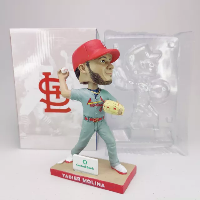 YADIER MOLINA St Louis Cardinals Mystery Pitching BOBBLEHEAD SGA NIB