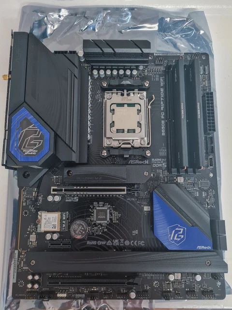 ASROCK B650E PG Riptide AM5 ATX Motherboard + Ryzen 7700 & 32GB Crucial ...