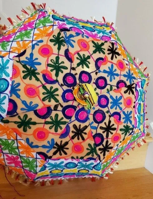 Vintage 60s 70s Child's Parasol Umbrella Mod Floral Fabric 21 inch Embroidery  2