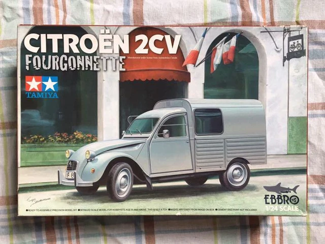 Tamiya 1/24 Citroen 2CV Fulgonette