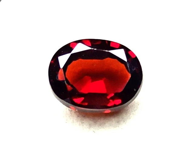 Pietra preziosa sfusa A-15 di hessonite naturale rosso scuro da 4,70 ct