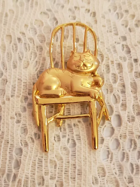 Vintage Signed JJ Jonette Cat On Chair Gold Tone Pin Brooch