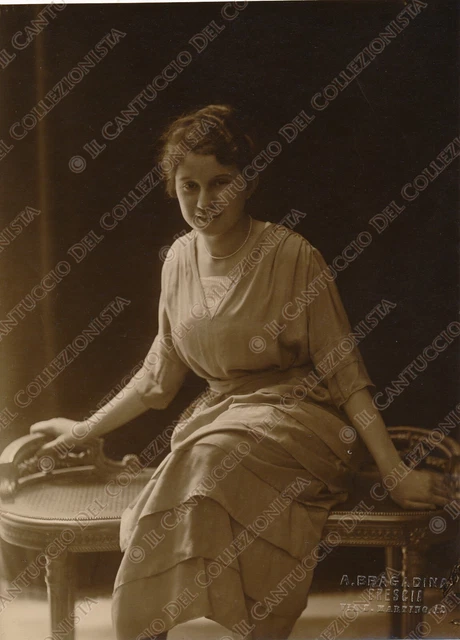 1915c Ritratto giovane ragazza Fotografia Antonio Bragadina Brescia