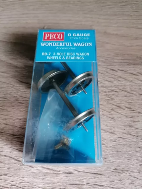 PECO R0-7 O GAUGE 3 HOLE Wagon Wheels and Bearings