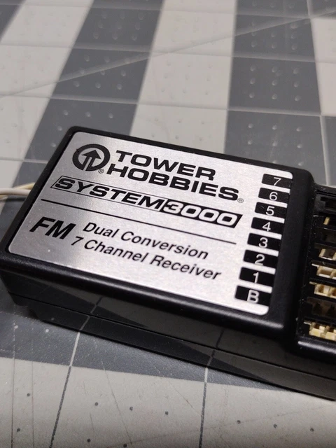 Tower Hobbies 3000 Dual Conversion FM 7 Channel RX with CH # 39 Crystal