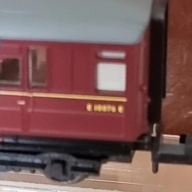 MINITRIX 13115 GRESLEY Brake Composite E10076E in BR Maroon In Wrong