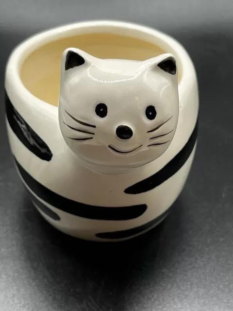 Small Cat planter white black stripes 2.5"  Pot Paper Clip Holder Cute!!