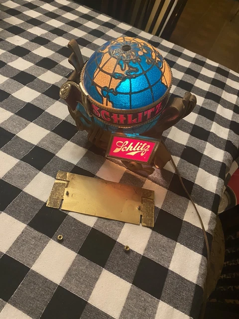 Vintage Schlitz Beer Sign Light Lamp Golden Statue World Globe Antique dtd. 1976