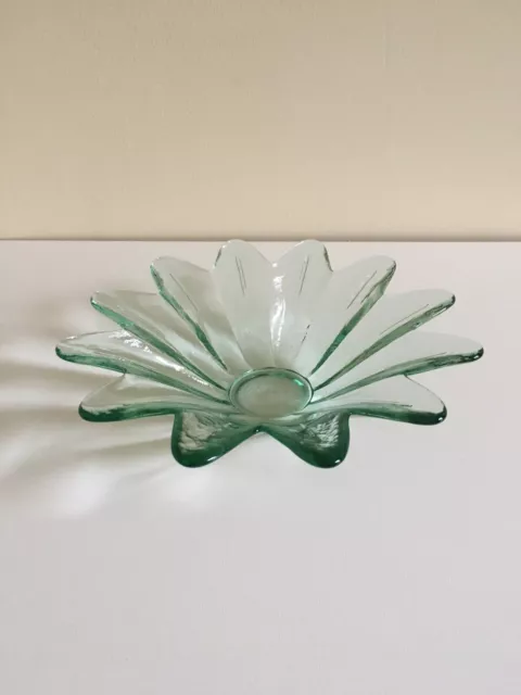 Vintage Recycled Green Art Glass Trinket Dish Bowl 12 Petal Daisy Shape 20cm