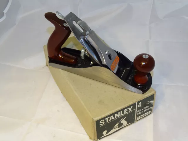 Stanley  Bailey No 4 Smoothing Plane.  G12-004 in VGC with orig Box/Instructions