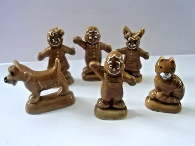 Wade WHIMSIE FULL SET OF GINGERBREAD FAMILY