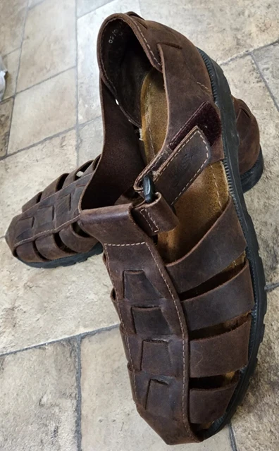 Bass Brown Leather Sandals  Men's Size 11M Fisherman Shoes