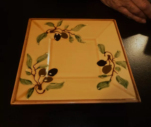 Petit Plat Carre Jaune Decor Olives Relief En Faience Provencale Poet Laval