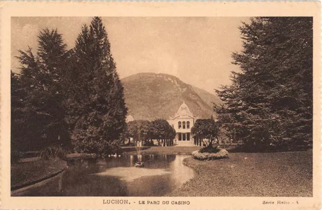 CPA 31 - Luchon - The Park of / The Casino