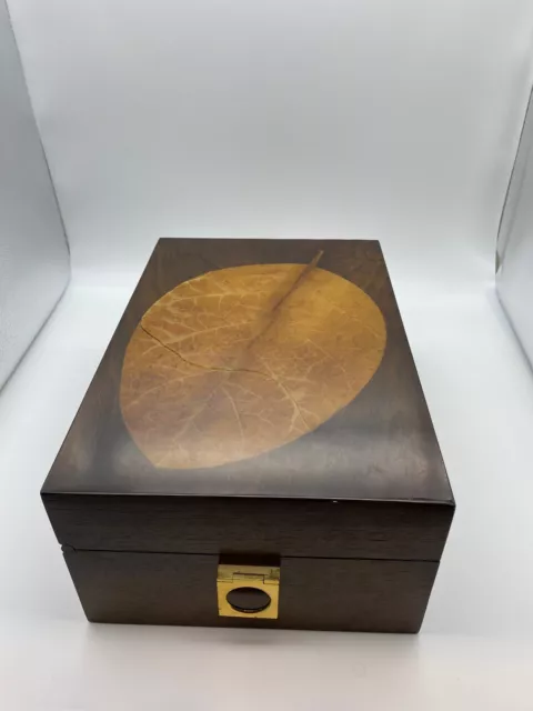 Humidor für Zigarren mit Tabakblatt Modell: Depose Made in France