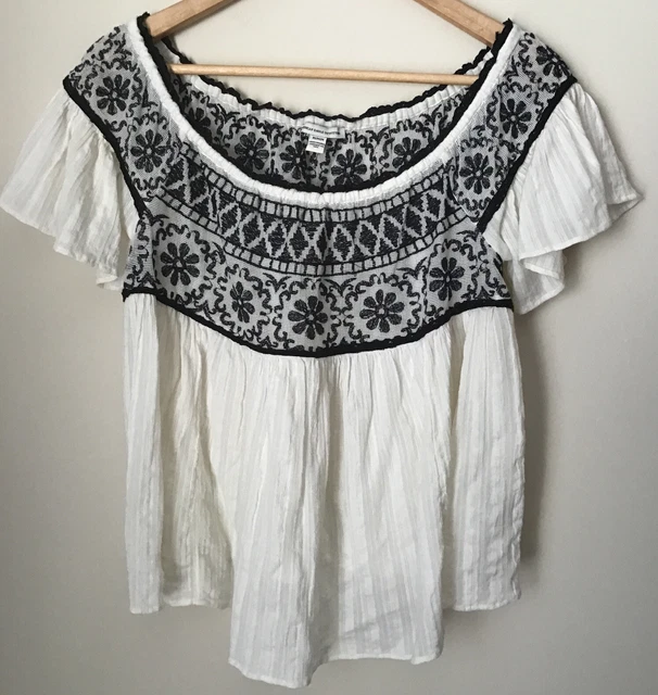 American Eagle Women’s MEDIUM Off The Shoulder Embroidered Blouse Black White