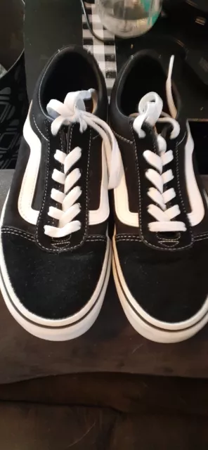 Vans Black/White Suede Casual Shoes Sneakers Women's Size 7