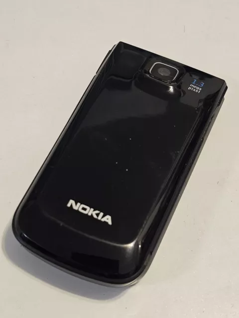 Téléphone portable rétro Nokia 2720a-2 RM-519 noir Sans Chargeur