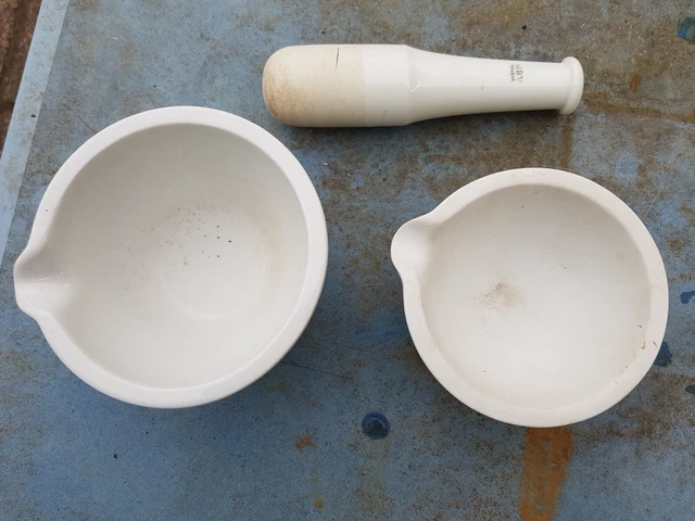 Mortier Et Pilon Ancien XIXe Siècle En Grès Blanc - Apothicaire Ou Cuisine - Très Bon état