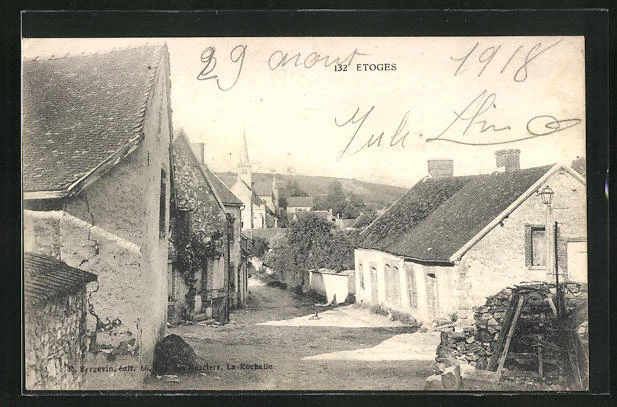 CPA Etoges, vue de la rue aérienne