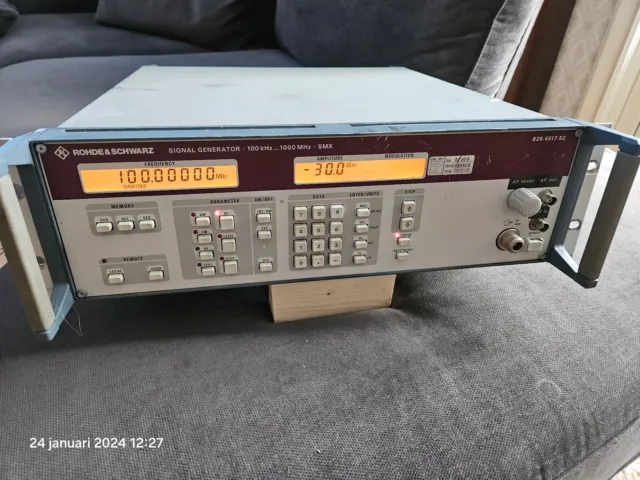 Generador de señal negro crudo 100 kHZ-1000 MHz SMX (opt. SMX-B1/SMX-B2)