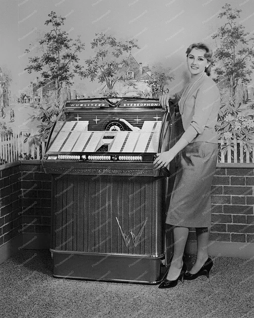 Wurlitzer Jukebox Model 2300 Classic 8 by 10 Reprint Photograph 2